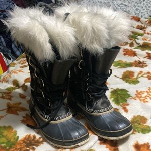 Sorel waterproof snow boots